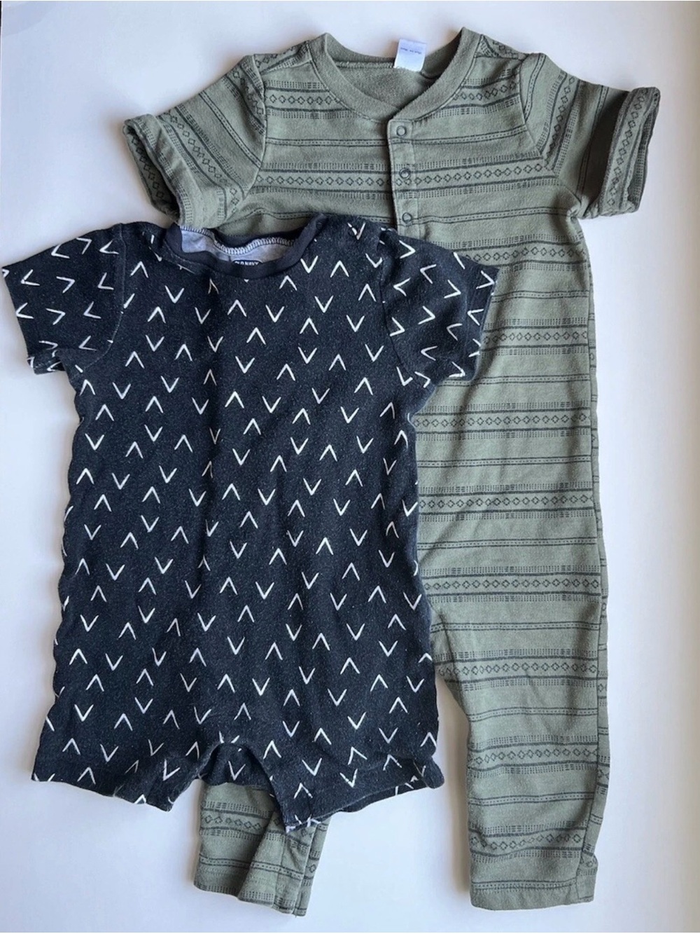 Lot of 2 Baby Toddler Rompers Geometric Print size 18-24 Months Summer Soft